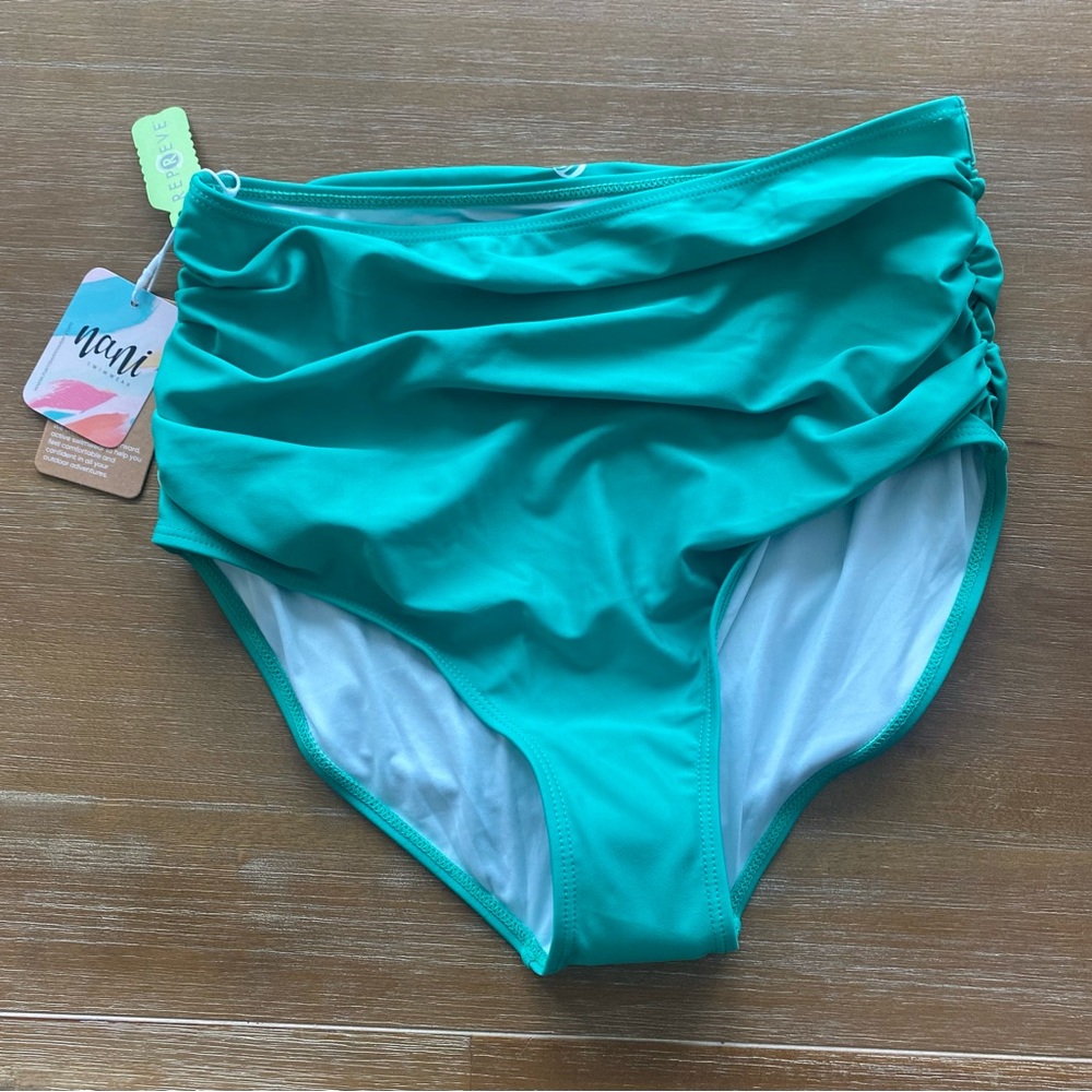 Nani Ruched High Rise swim bottom. Size M. BRAND NEW!
